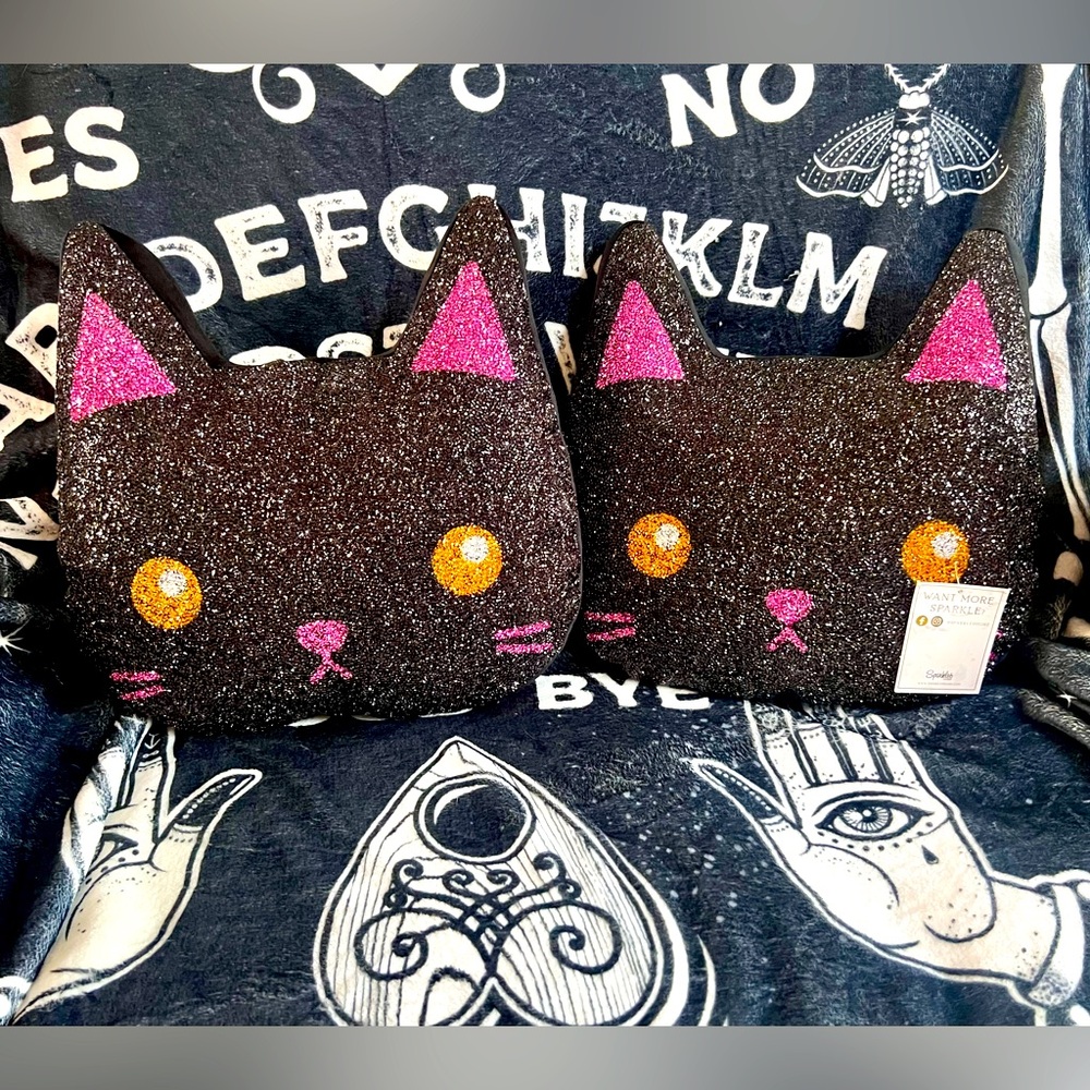 NWT VIRAL Sparkles Home Halloween Glittery Black Sequin Cat Pillow Set Sparkly